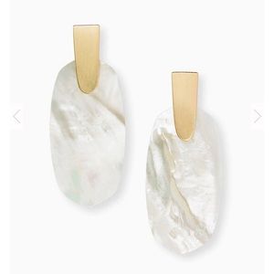 NWT Kendra Scott Earrings
